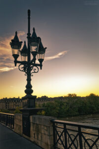 Le Lampadaire du Pont de Pierre, Bordeaux